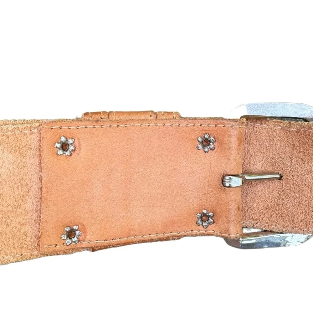 Women’s light brown wide beaded leather belt M/L flaw